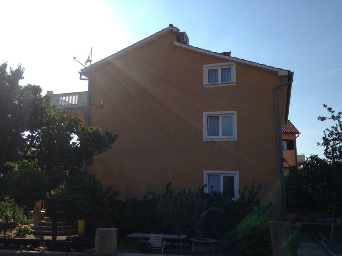 Apartment Aleksandra Malinska Exteriér fotografie