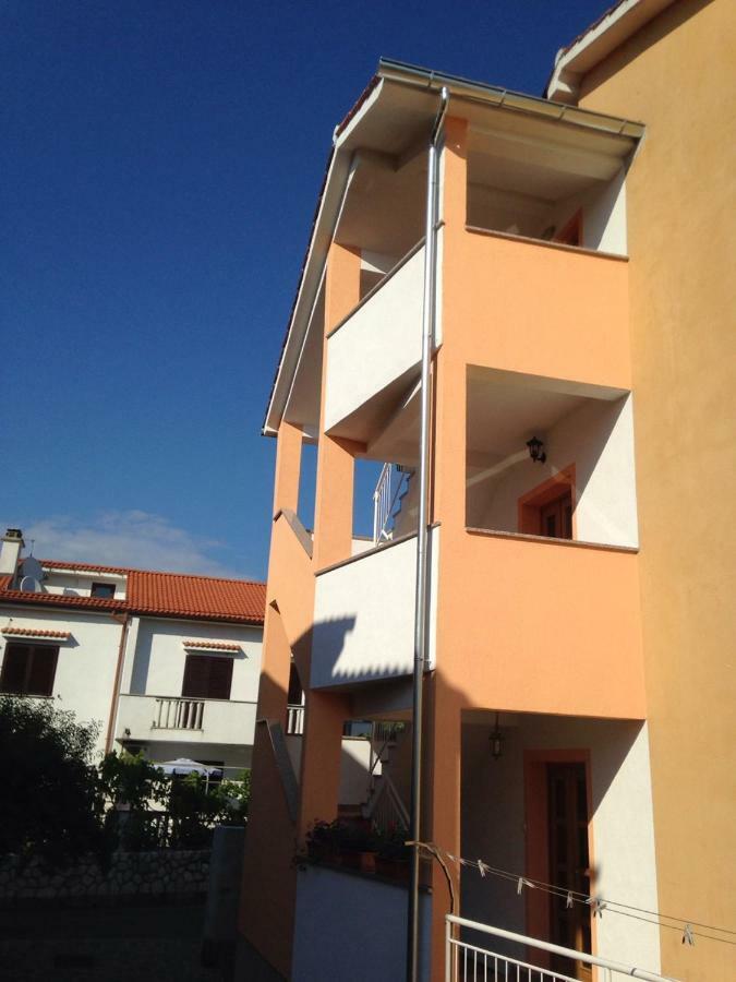 Apartment Aleksandra Malinska Exteriér fotografie