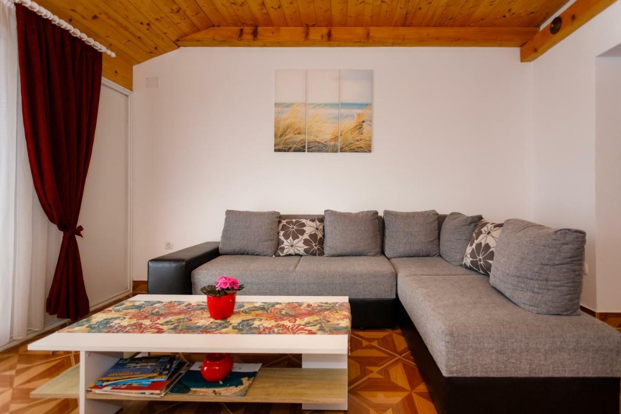 Apartment Aleksandra Malinska Exteriér fotografie